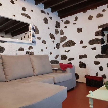 Join Our Relaxed House Near The Beach - Mosteiros Mosteiros  Εξωτερικό φωτογραφία