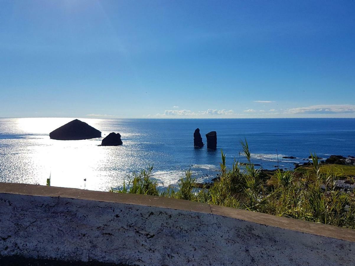 Join Our Relaxed House Near The Beach - Mosteiros Mosteiros  Εξωτερικό φωτογραφία