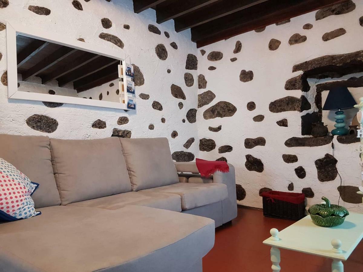Join Our Relaxed House Near The Beach - Mosteiros Mosteiros  Εξωτερικό φωτογραφία